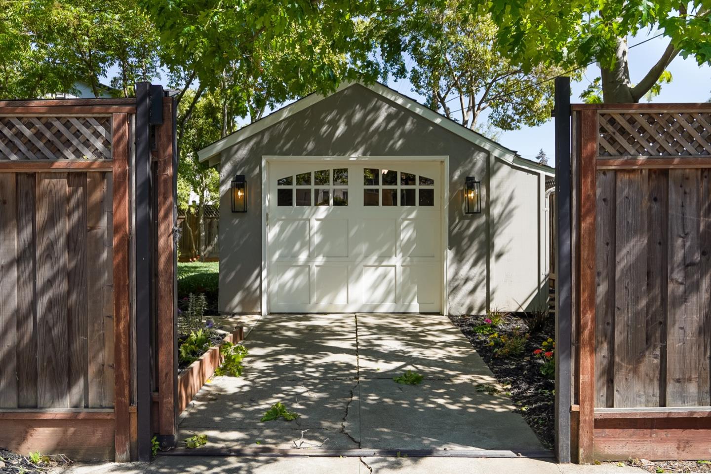 487 Chatham Road Burlingame, CA 94010 - Photo 35 of 39 Gallery Image 35