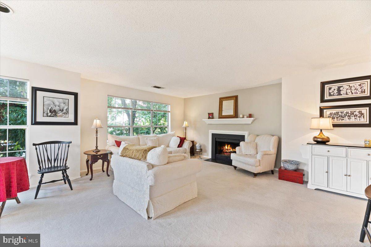 20963 Timber Ridge Terrace, Unit 204 Ashburn, VA 20147 - Photo 18 of 30 Gallery Image 18