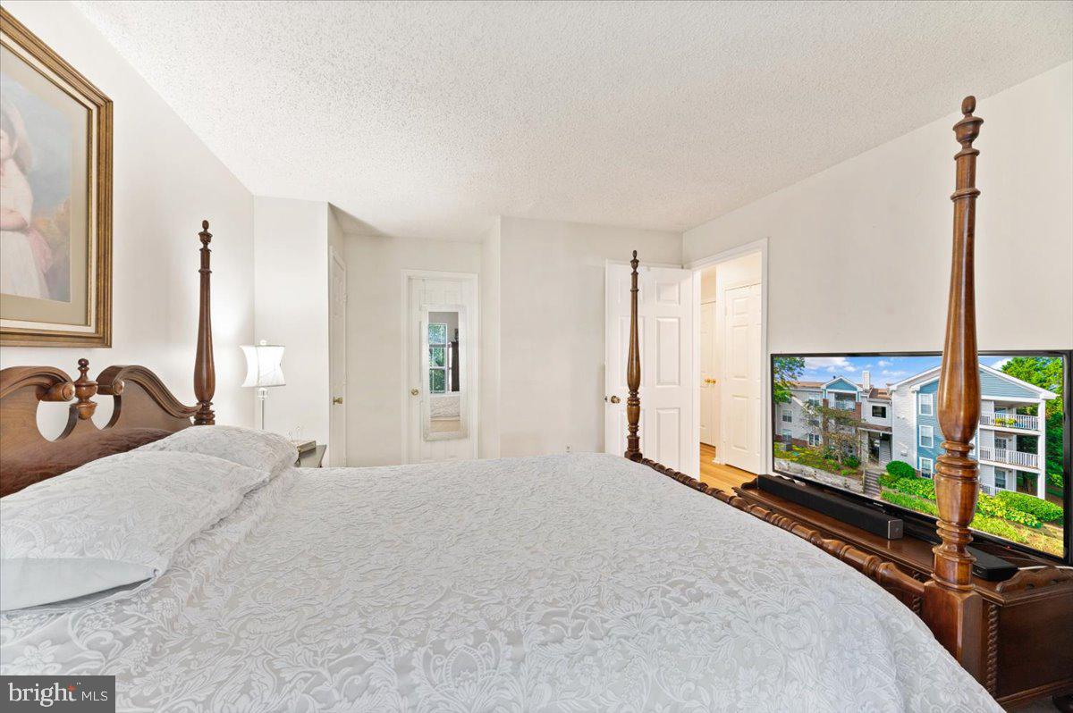 20963 Timber Ridge Terrace, Unit 204 Ashburn, VA 20147 - Photo 20 of 30 Gallery Image 20