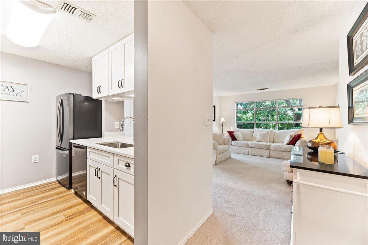 20963 Timber Ridge Terrace, Unit 204 Ashburn, VA 20147 - Photo 23 of 30 Gallery Image 23