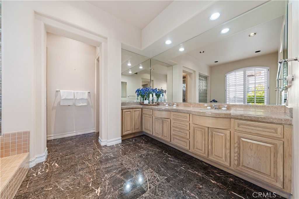 17 Pemberly Irvine, CA 92603 - Photo 34 of 60 master bathroom two vanities