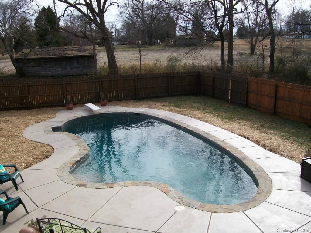 2305 Rhyne Road Dallas, NC 28034 - Photo 1 of 24 Gallery Image 1