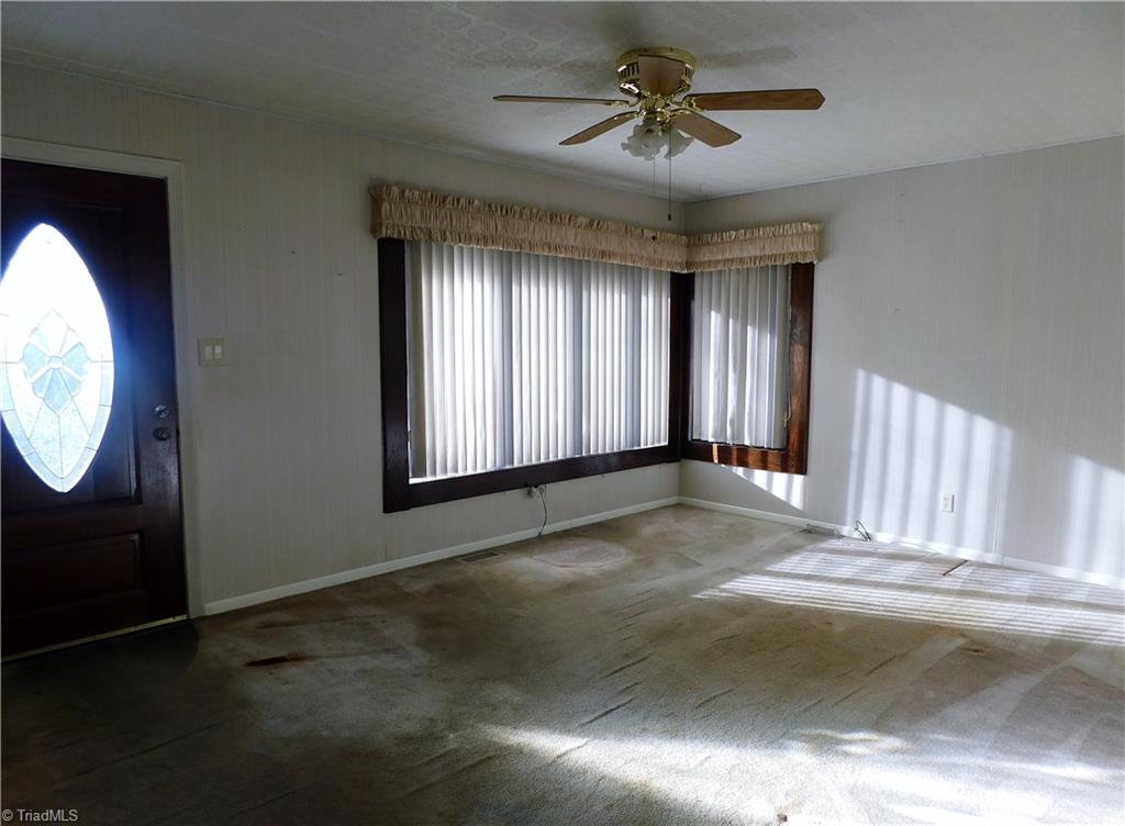 1606 Cook Street High Point, NC 27262 - Photo 6 of 19
