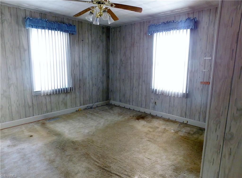 1606 Cook Street High Point, NC 27262 - Photo 8 of 19
