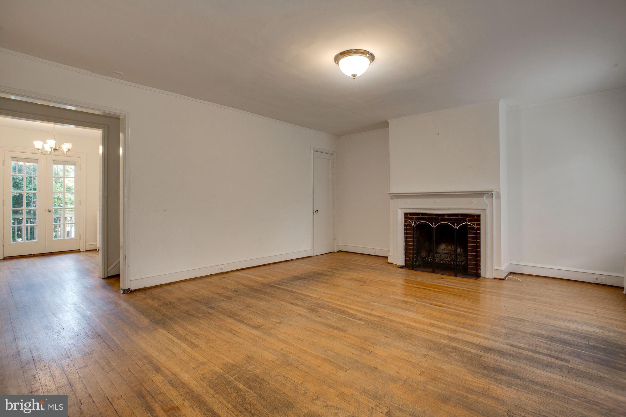 1706 37th Street Northwest Washington, DC 20007 - Photo 4 of 11 Spacious Living Room