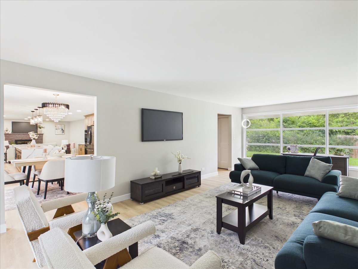 1504 Pfingsten Road Glenview, IL 60025 - Photo 15 of 52 Gallery Image 15