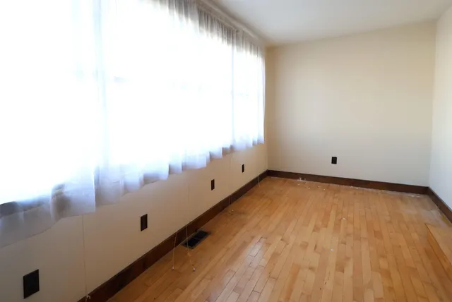 $419,000 | 55 Horseshoe Avenue, Hartford, VT 05088