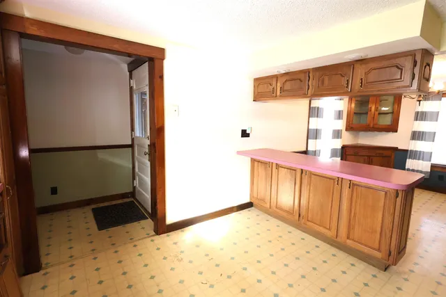 $419,000 | 55 Horseshoe Avenue, Hartford, VT 05088