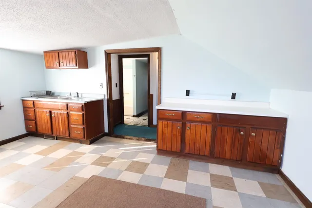 $419,000 | 55 Horseshoe Avenue, Hartford, VT 05088