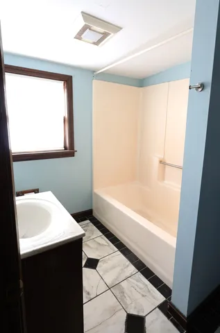 $419,000 | 55 Horseshoe Avenue, Hartford, VT 05088