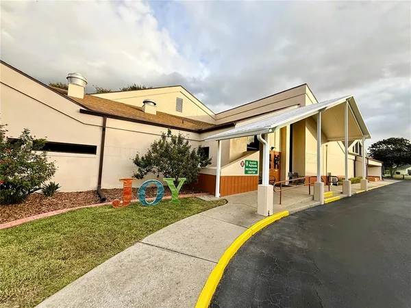 $175,000 | 2105 Greenlaw Court, Unit 2105, Leesburg, FL 34788