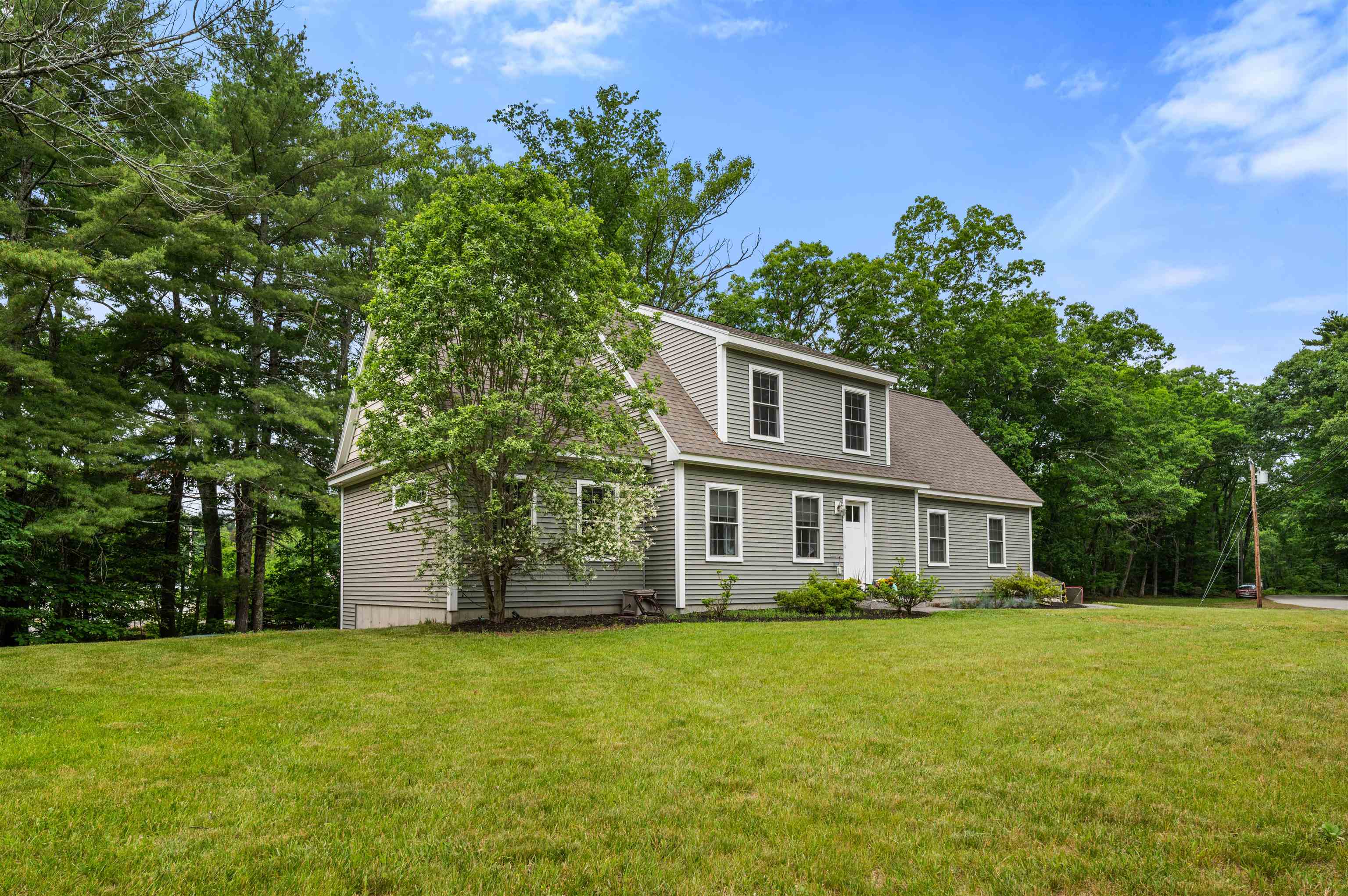 34 Crawley Falls Road Brentwood, NH 03833 - Photo 1 of 31