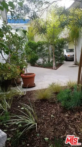 $515,000 | 827 Bay Street, Unit 2, Santa Monica, CA 90405