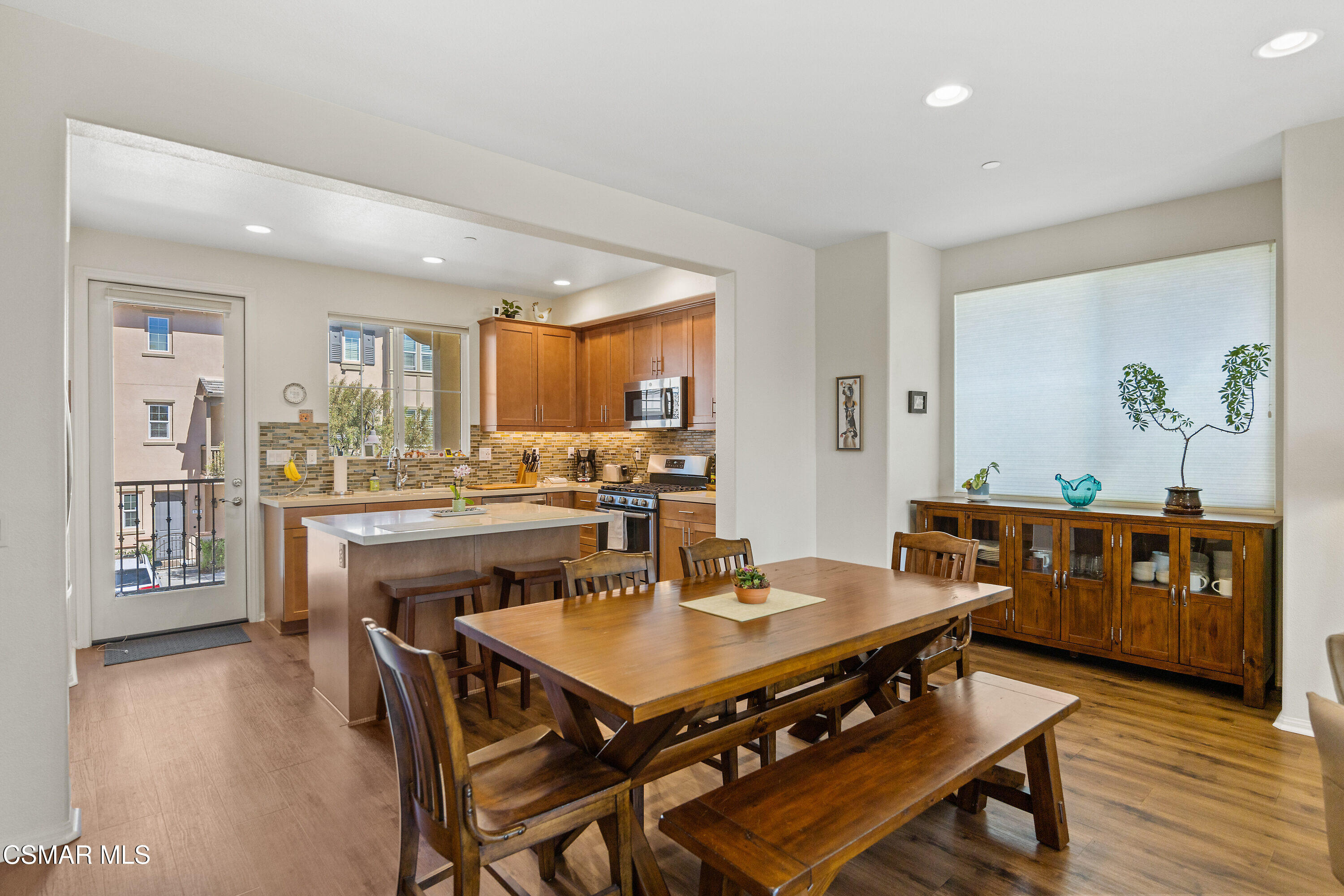 174 Prairie Street Camarillo, CA 93010 - Photo 12 of 35 174 Prairie St Camarillo CA-print-018-03