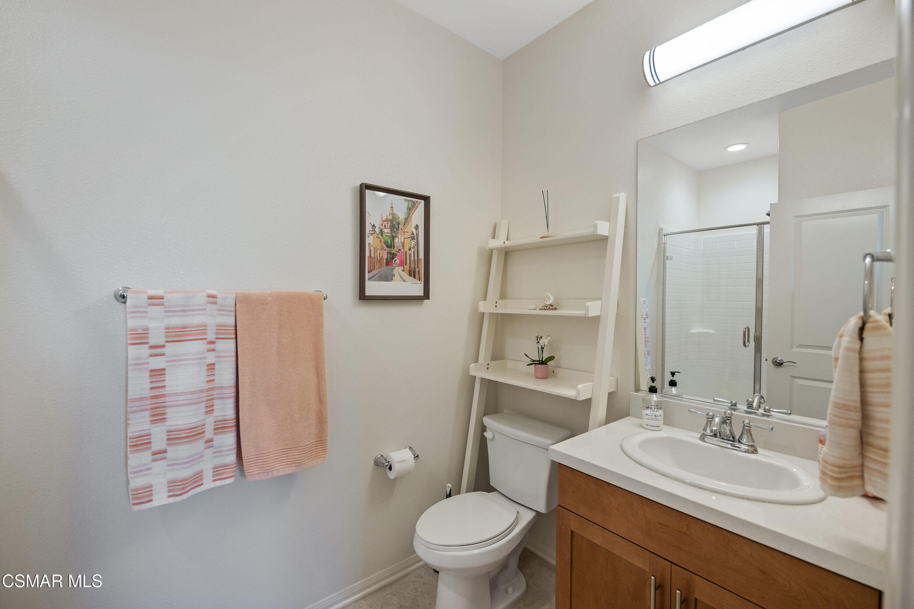 174 Prairie Street Camarillo, CA 93010 - Photo 6 of 35 174 Prairie St Camarillo CA-print-010-00
