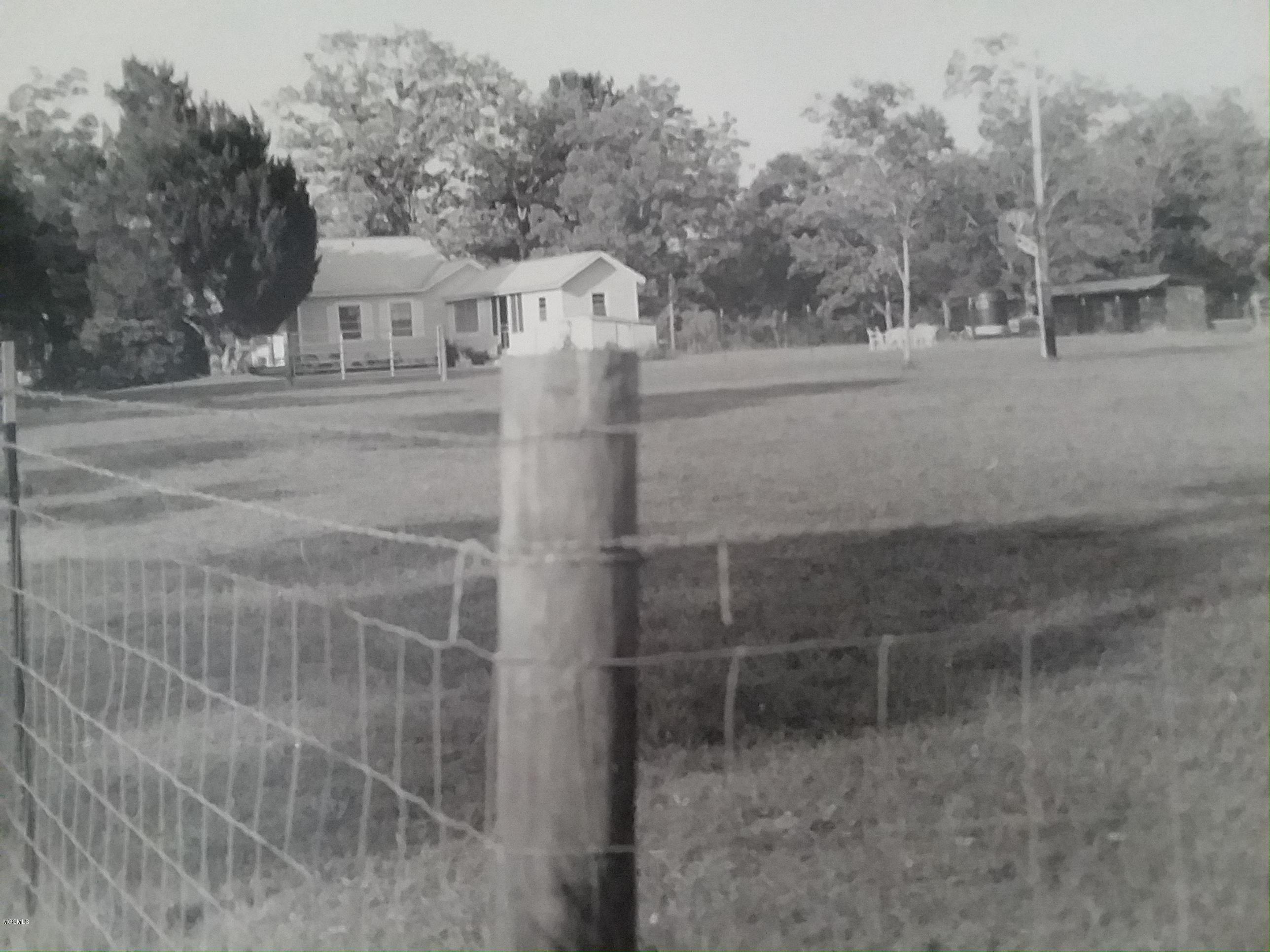 9536 Edwin Ladner Road Pass Christian, MS 39571 - Photo 3 of 12 20180907_140525