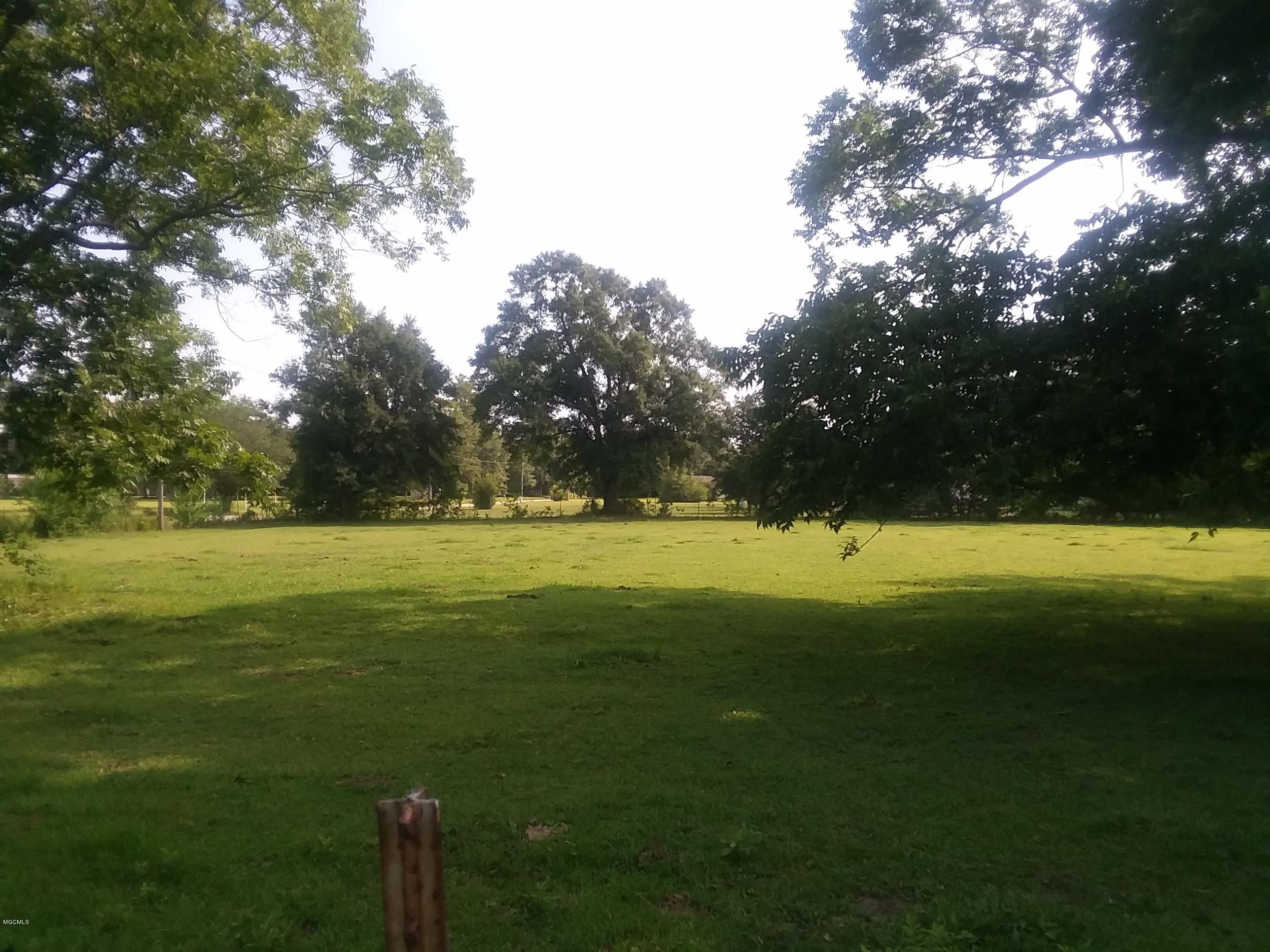 9536 Edwin Ladner Road Pass Christian, MS 39571 - Photo 5 of 12 20180722_092543