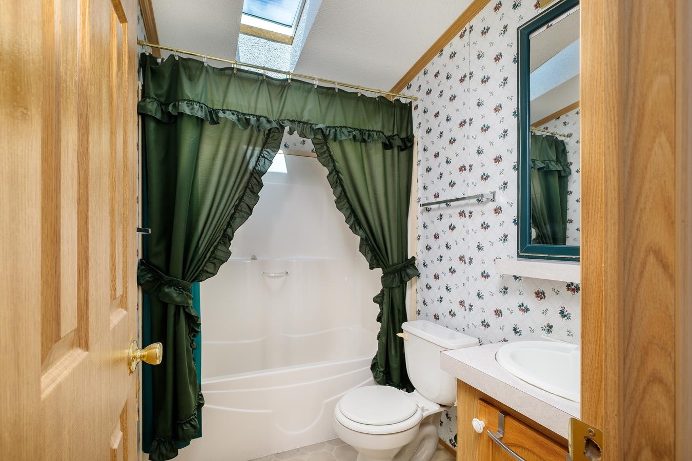 2 Sagamore Lane Rochester, NH 03867 - Photo 25 of 34