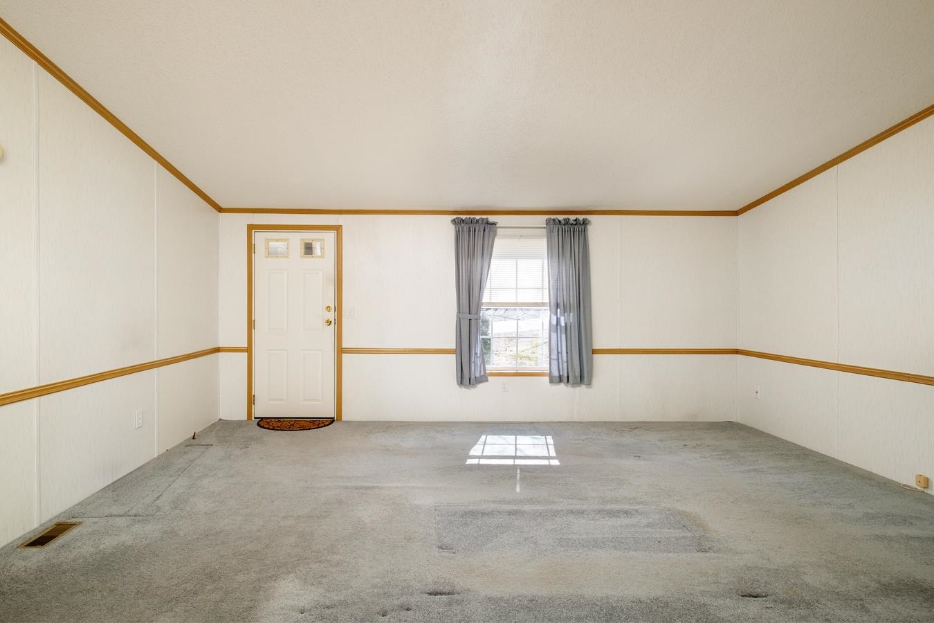 2 Sagamore Lane Rochester, NH 03867 - Photo 8 of 34