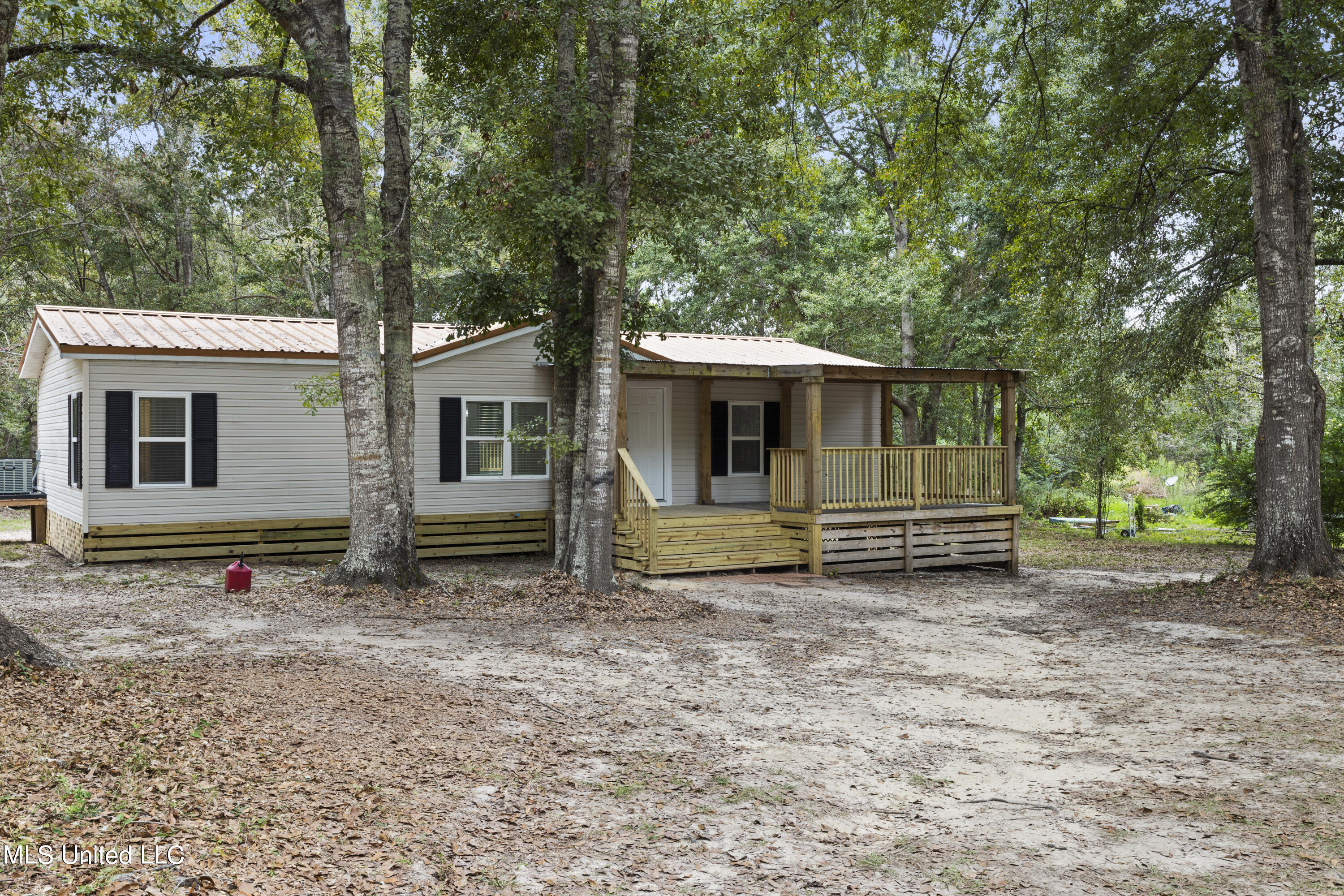 16819 Old Kelly Road Vancleave, MS 39565 - Photo 6 of 32 004