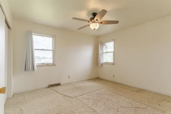 $199,900 | 309 Vista Drive, Mount Vernon, IN 47620