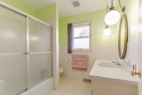 $199,900 | 309 Vista Drive, Mount Vernon, IN 47620