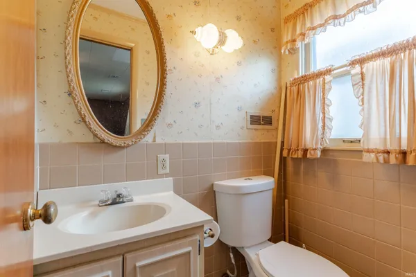 $199,900 | 309 Vista Drive, Mount Vernon, IN 47620