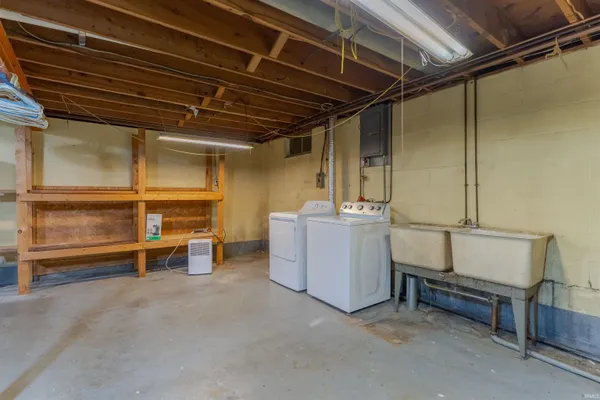 $199,900 | 309 Vista Drive, Mount Vernon, IN 47620