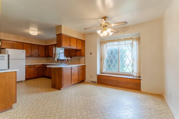 $199,900 | 309 Vista Drive, Mount Vernon, IN 47620