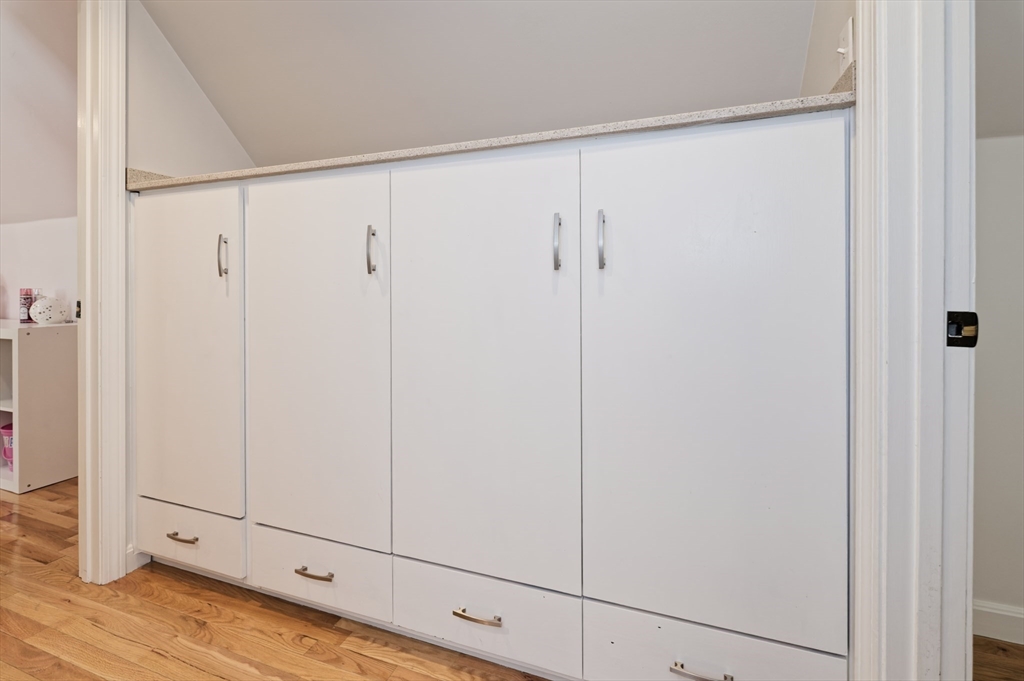 24 Woodland Road Uxbridge, MA 01569 - Photo 19 of 35