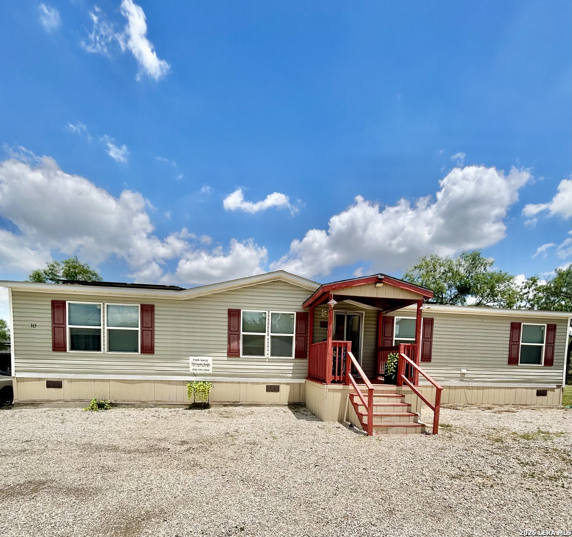 115 4th Street Natalia, TX 78059 - Photo 40 of 48