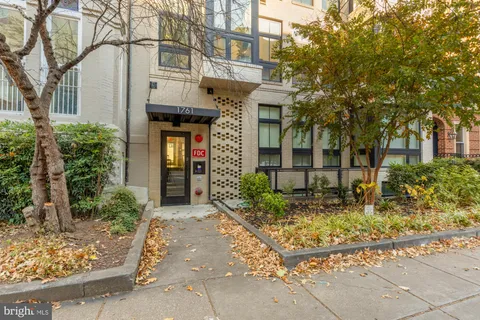 $645,000 | 1761 P Street Northwest, Unit 202, Washington, DC 20036