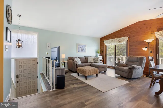 $575,000 | 802 Waterview Drive, Curtis Bay, MD 21226