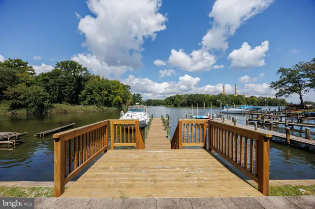 $575,000 | 802 Waterview Drive, Curtis Bay, MD 21226