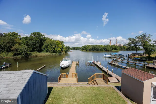 $575,000 | 802 Waterview Drive, Curtis Bay, MD 21226