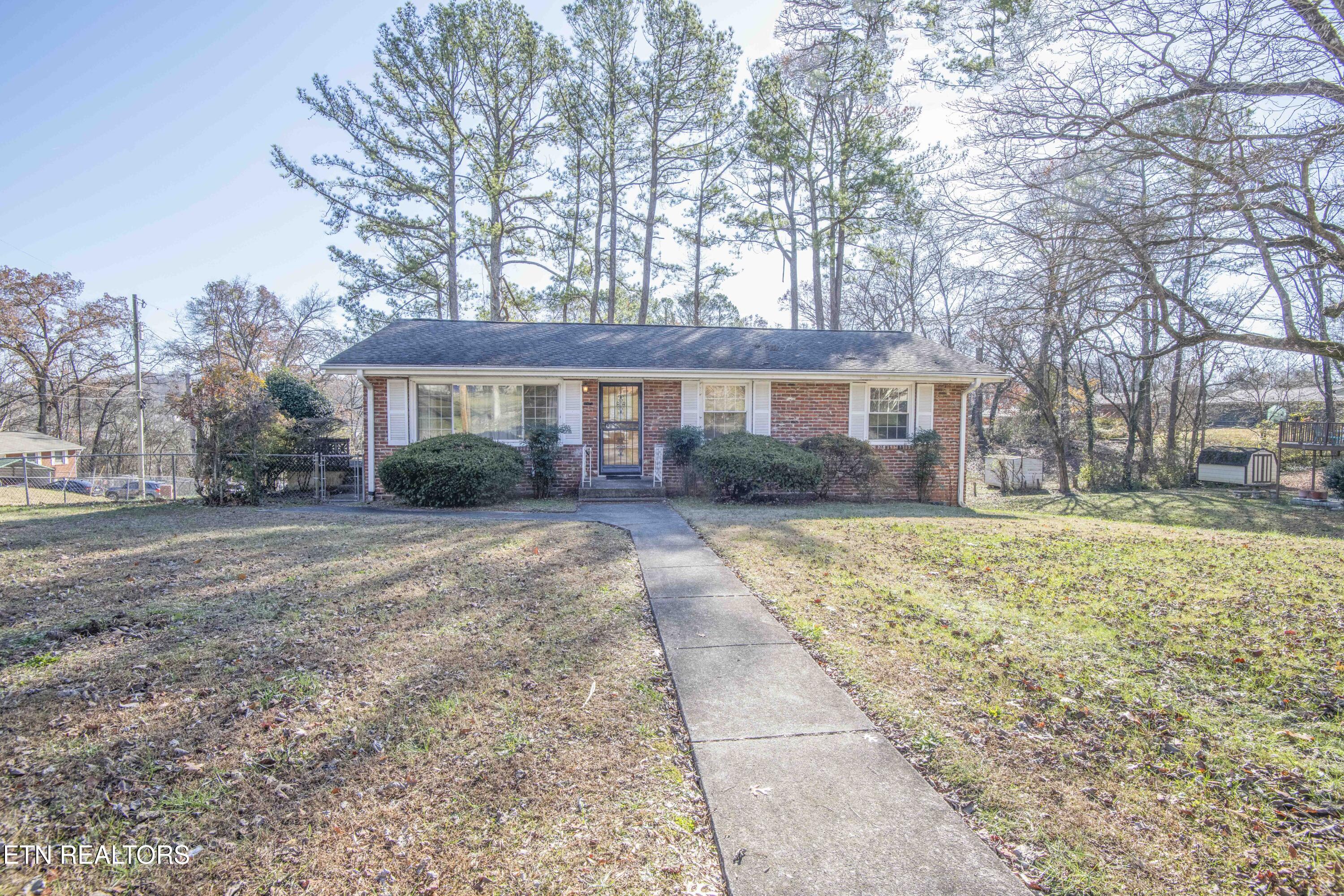 4708 Maplehill Road Knoxville, TN 37914 - Photo 6 of 47 Front View