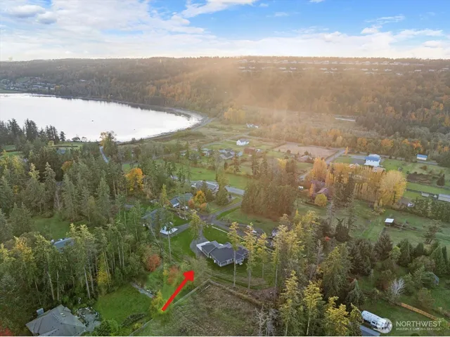 view of city and mountain view