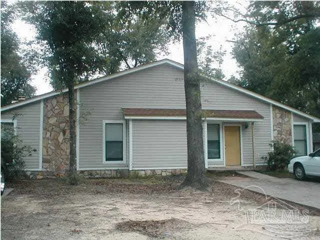 $1,400 | 410 Deborah Lane, Unit A, Pensacola, FL 32514