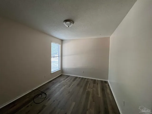 $1,400 | 410 Deborah Lane, Unit A, Pensacola, FL 32514