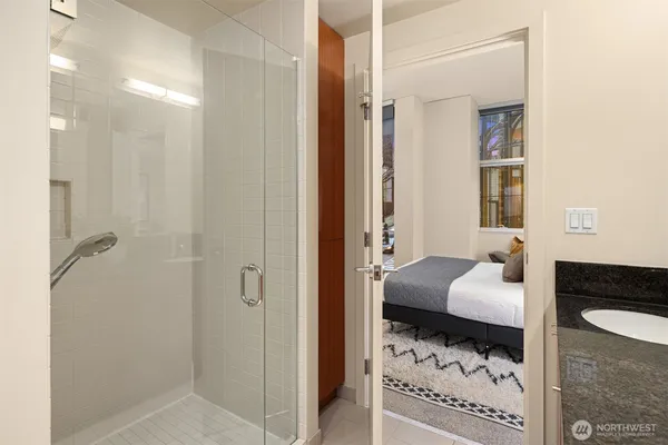 $599,950 | 909 5th Avenue, Unit 204, Seattle, WA 98164