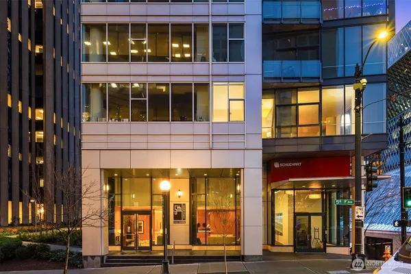 $599,950 | 909 5th Avenue, Unit 204, Seattle, WA 98164