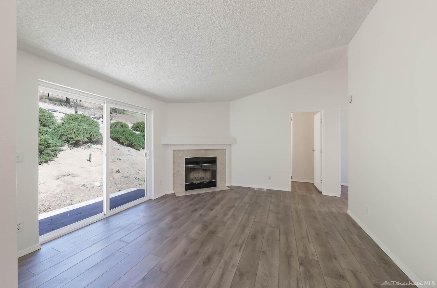 27801 Cummings Valley Road Tehachapi, CA 93561 - Photo 7 of 24 Gallery Image 7