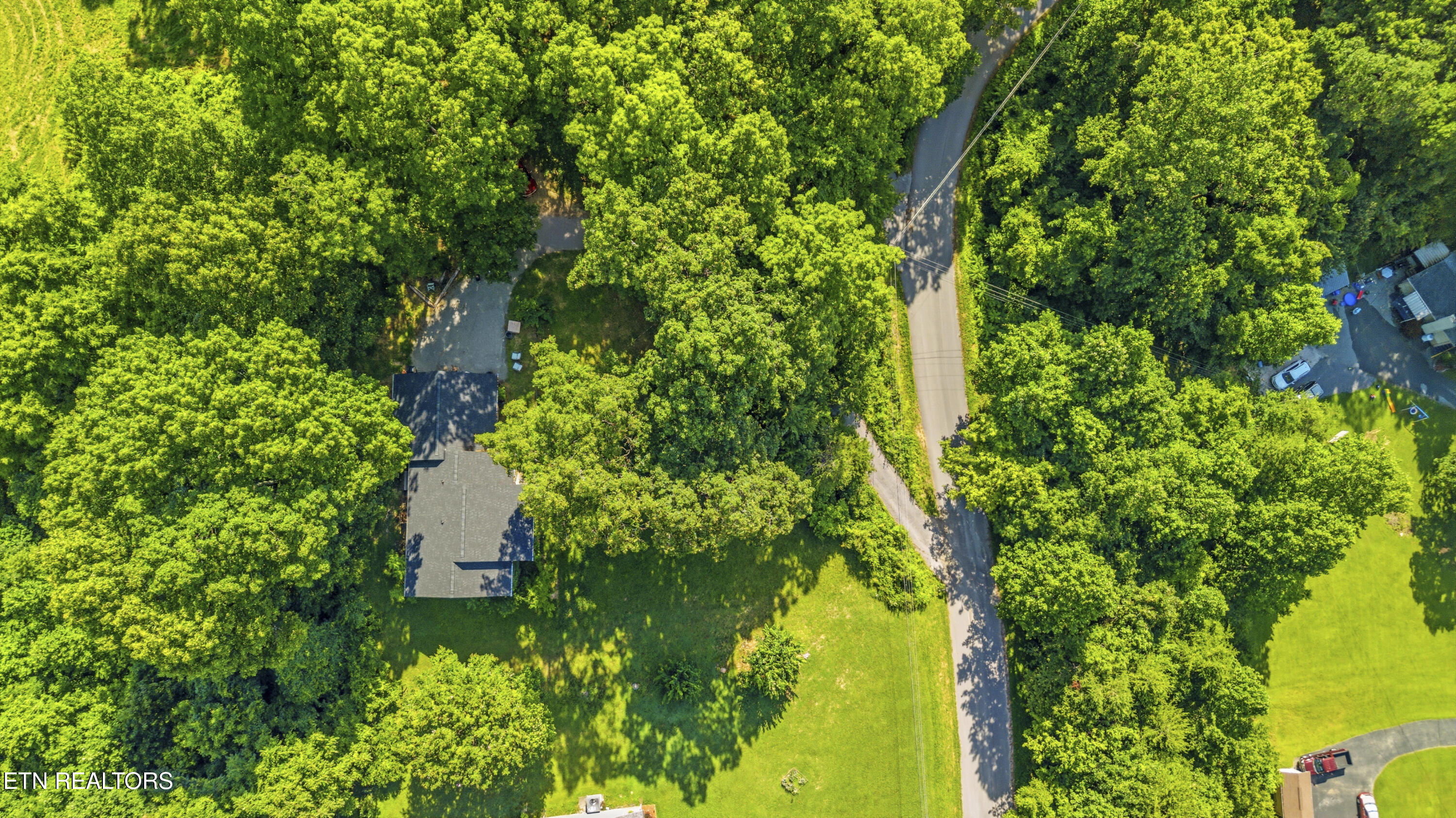 205 Booker Road Maynardville, TN 37807 - Photo 23 of 24 DJI_20260703101639_0263_D