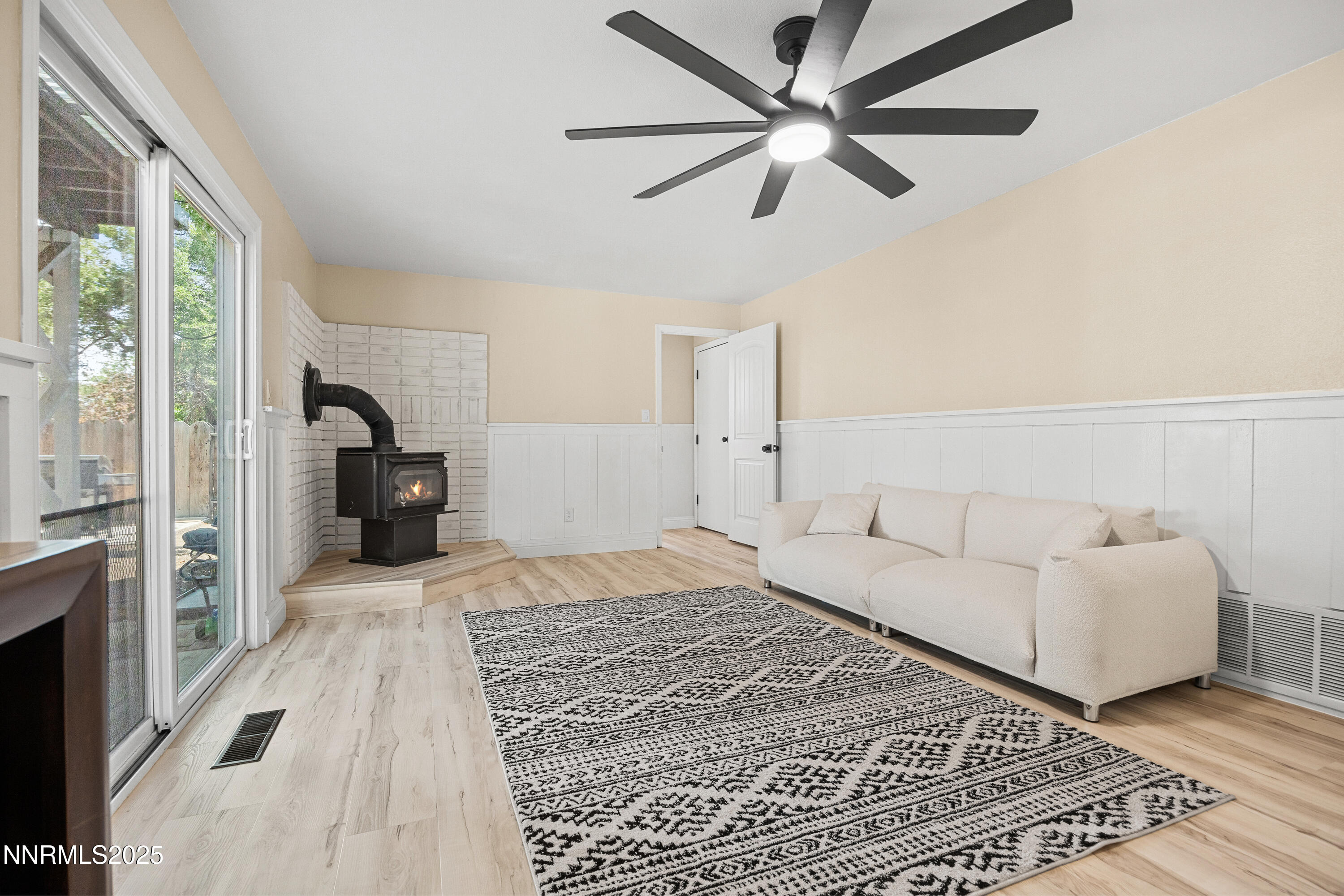 2138 Rizzo Drive Sparks, NV 89434 - Photo 11 of 24 a living room with furniture and a rug