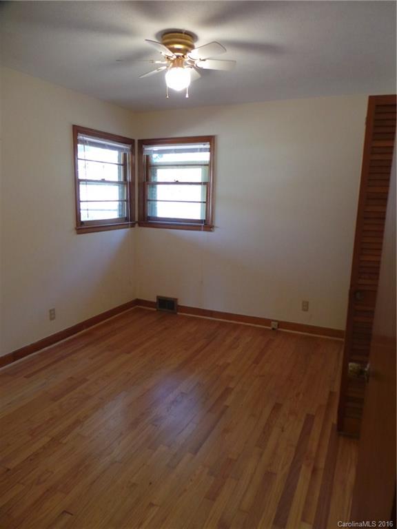 55 Buck Shoals Road Arden, NC 28704 - Photo 5 of 16 Gallery Image 5