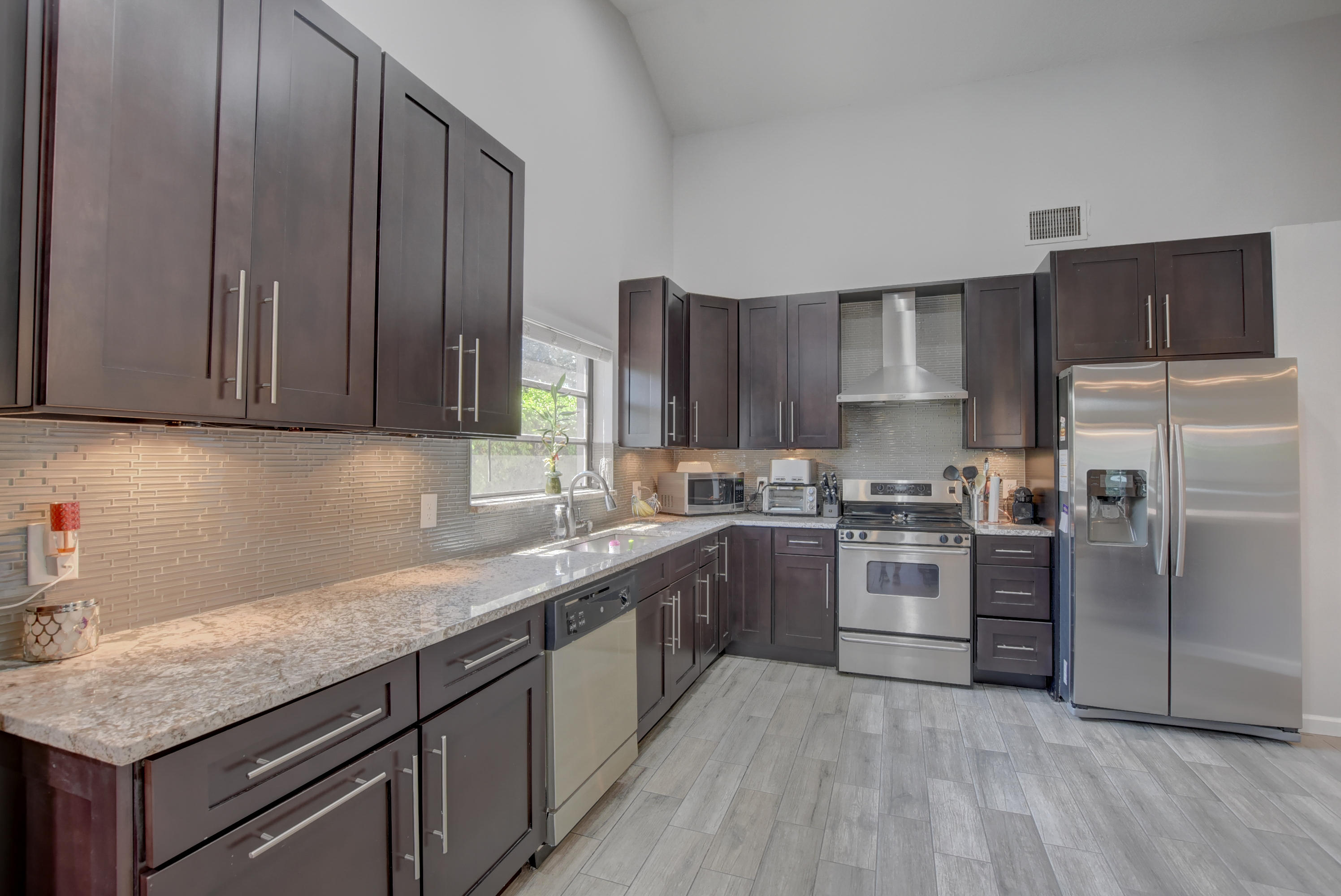 7020 Northwest 2nd Terrace Boca Raton, FL 33487 - Photo 5 of 43 JMC 7020 NW 2nd Ter-16