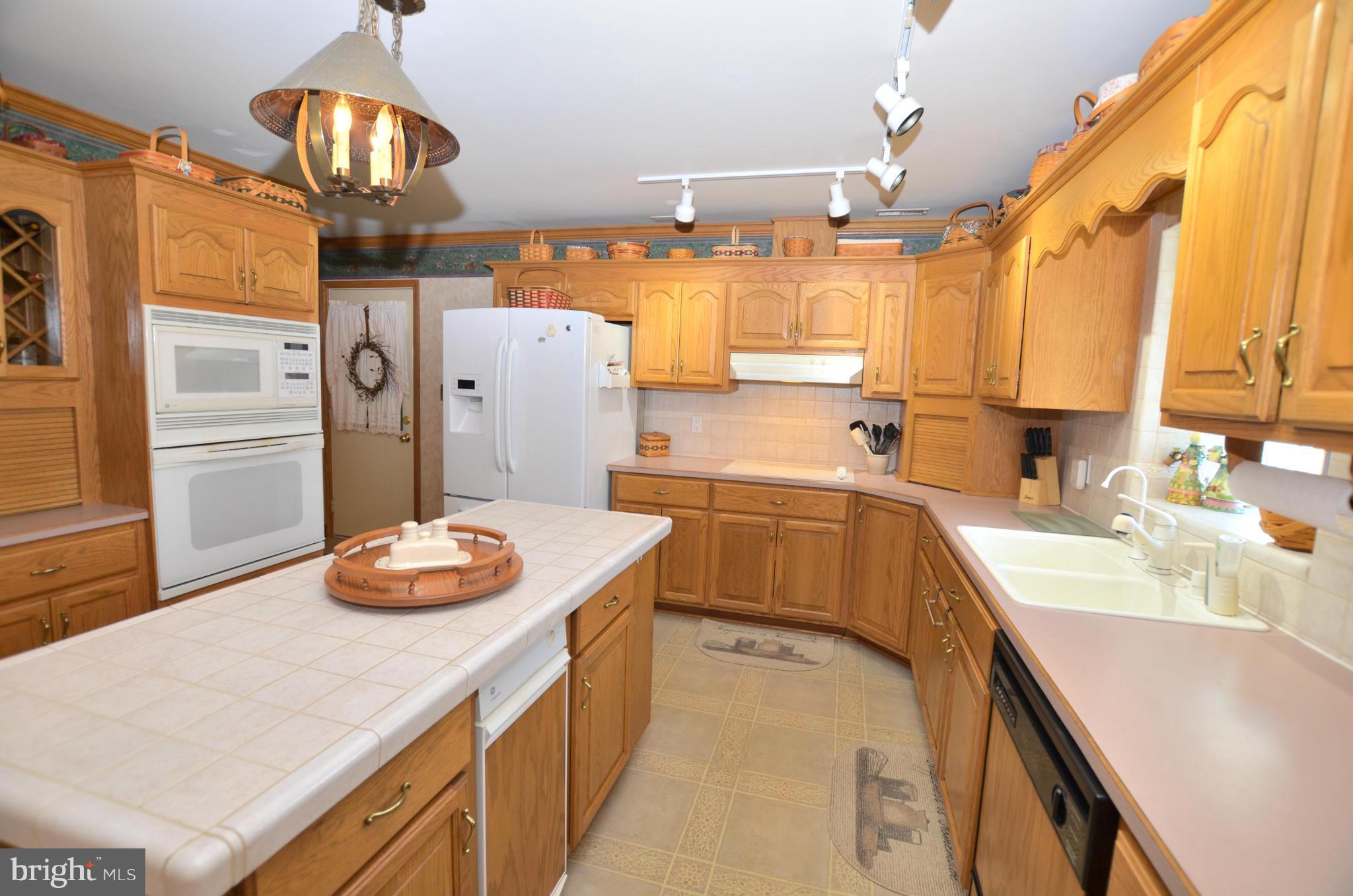 16758 Spielman Road Fairplay, MD 21733 - Photo 8 of 30 Great Counter Space!