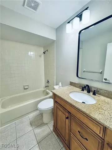 $1,400 | 4641 Southwest Santa Barbara Place, Cape Coral, FL 33914