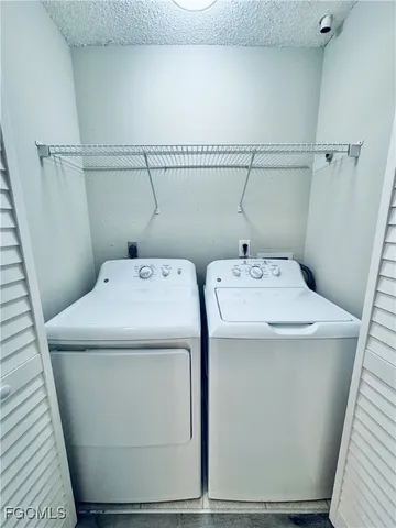 $1,400 | 4641 Southwest Santa Barbara Place, Cape Coral, FL 33914