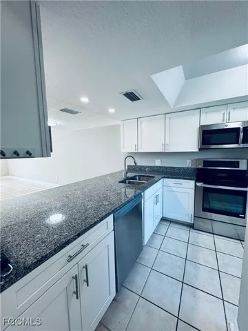 $1,400 | 4641 Southwest Santa Barbara Place, Cape Coral, FL 33914